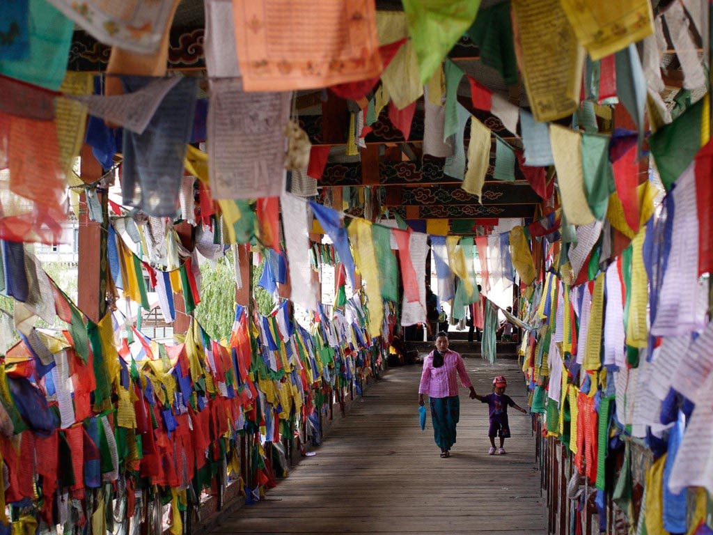 Mua Gì Ở Bhutan: Những Món Quà Gợi Ý Dành Cho Du Khách